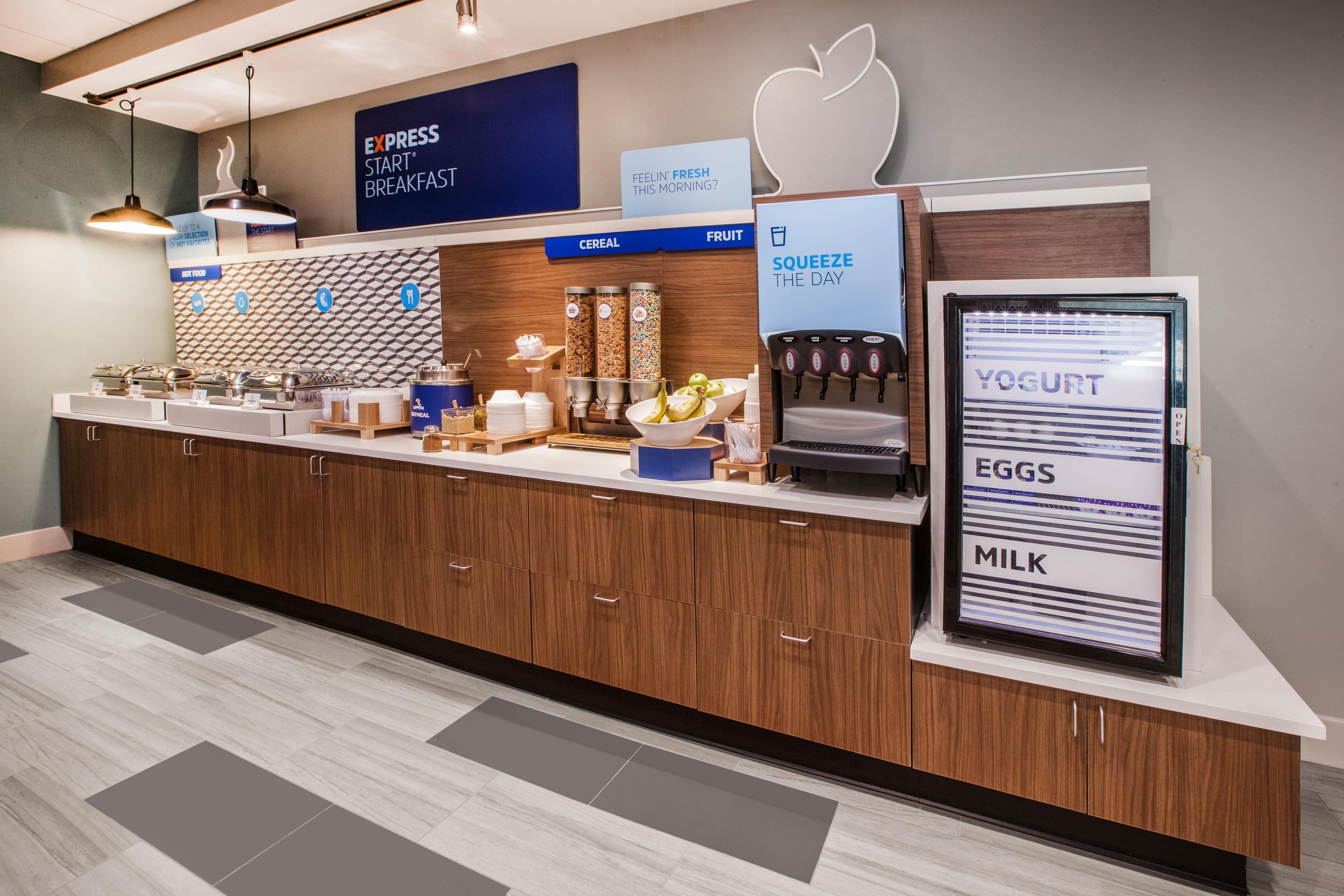 Holiday Inn Express & Suites Уилкокс Екстериор снимка