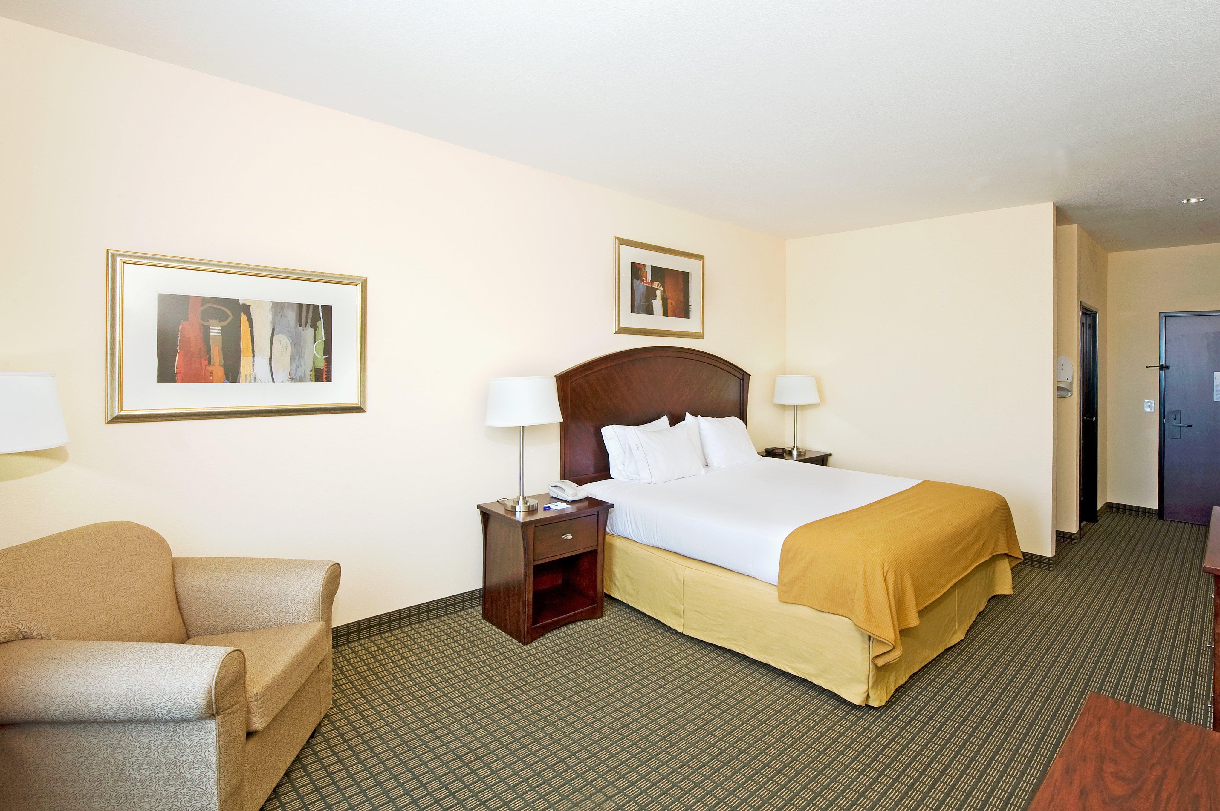 Holiday Inn Express & Suites Уилкокс Екстериор снимка